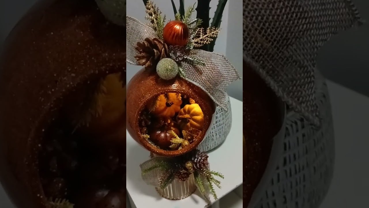 DIY THANKSGIVING TERRARIUM ORNAMENT #thanksgiving #diy #dollartree #ornaments #seasonaldecor