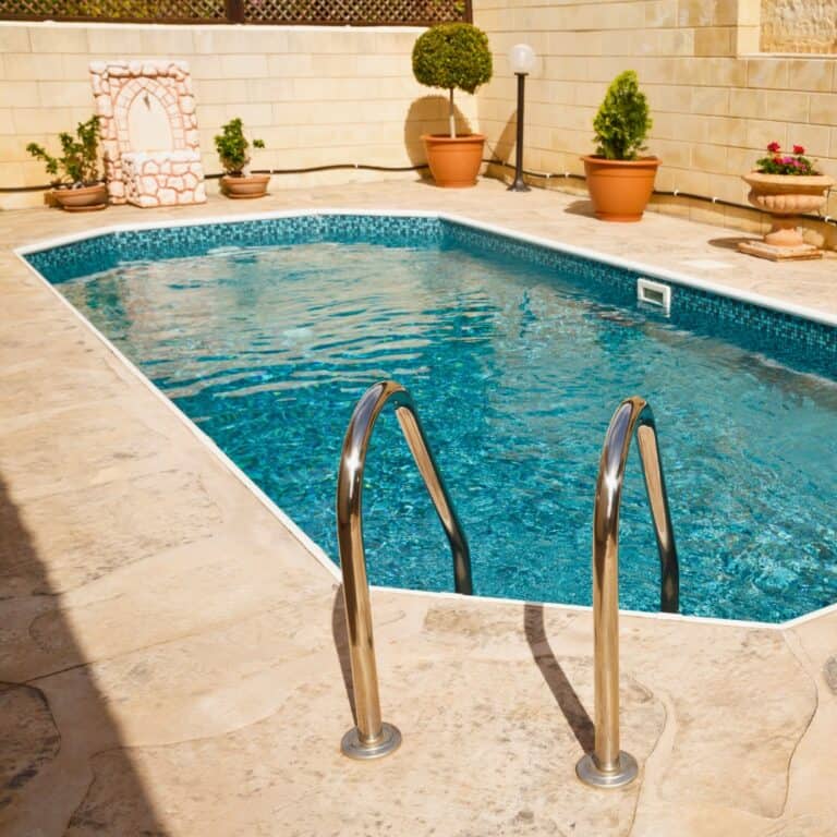 21 Low-Mess Potted Plants Around Pools